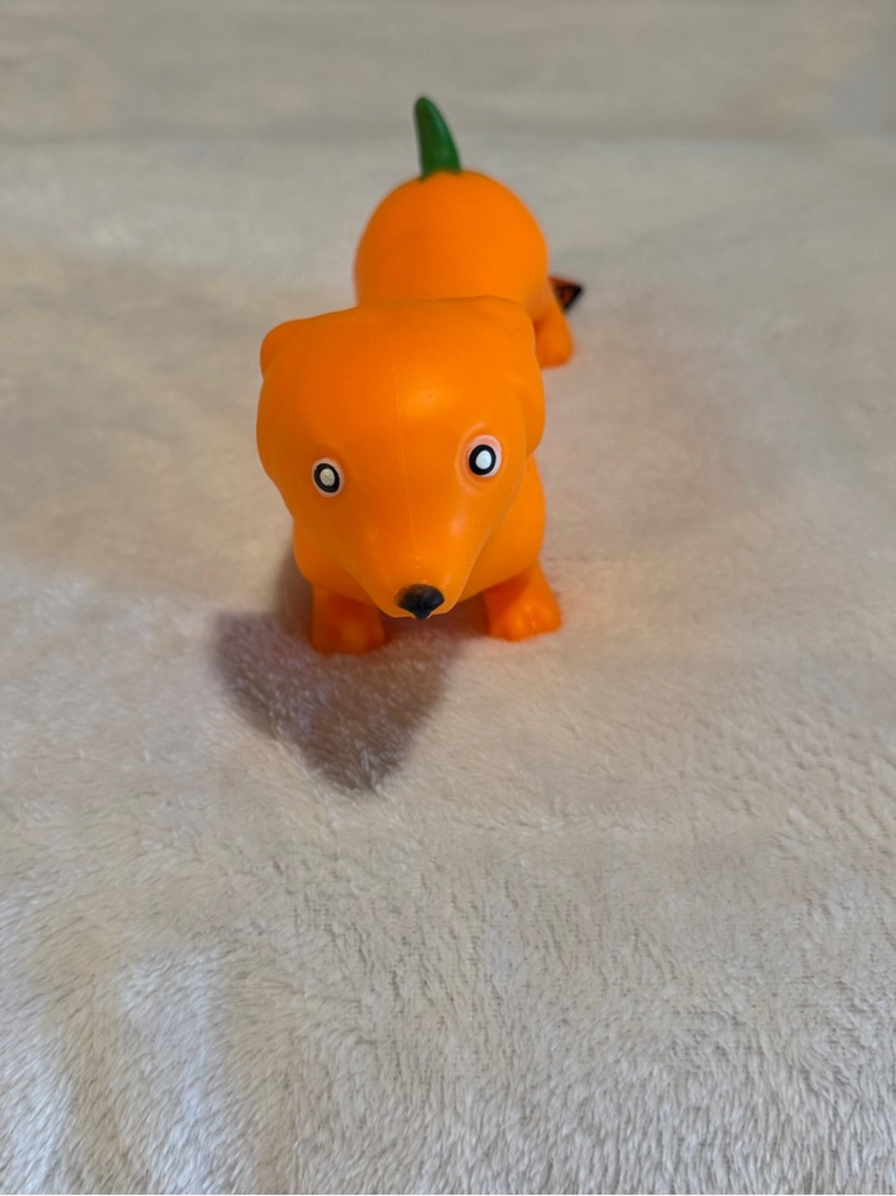 Pumpkin Dachshund Sueeezy Toy - Bright Orange